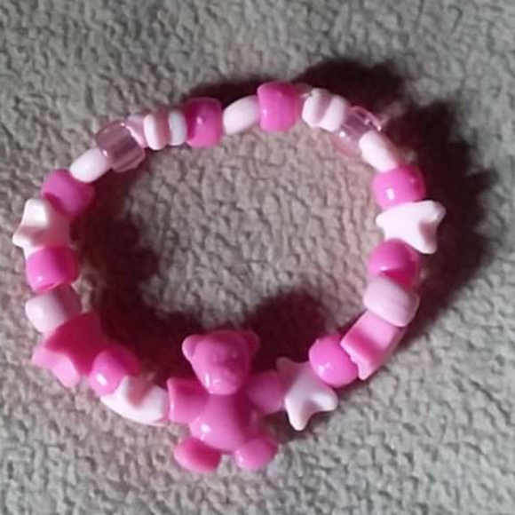 pink bear themed kandi bracelet - Picture 4 of 7